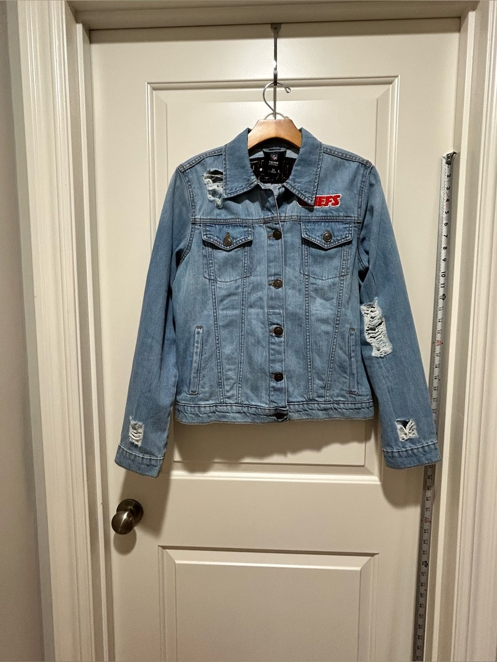 NFL Team CHIEFS women’s size M Apparel Denim Jacket - Light Wash with Red/Black